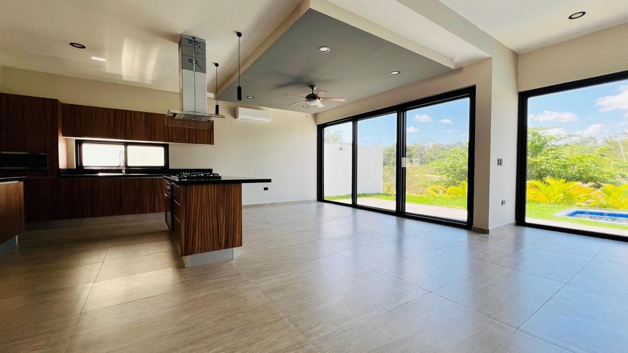House for sale in Lagos del Sol, Cancun.