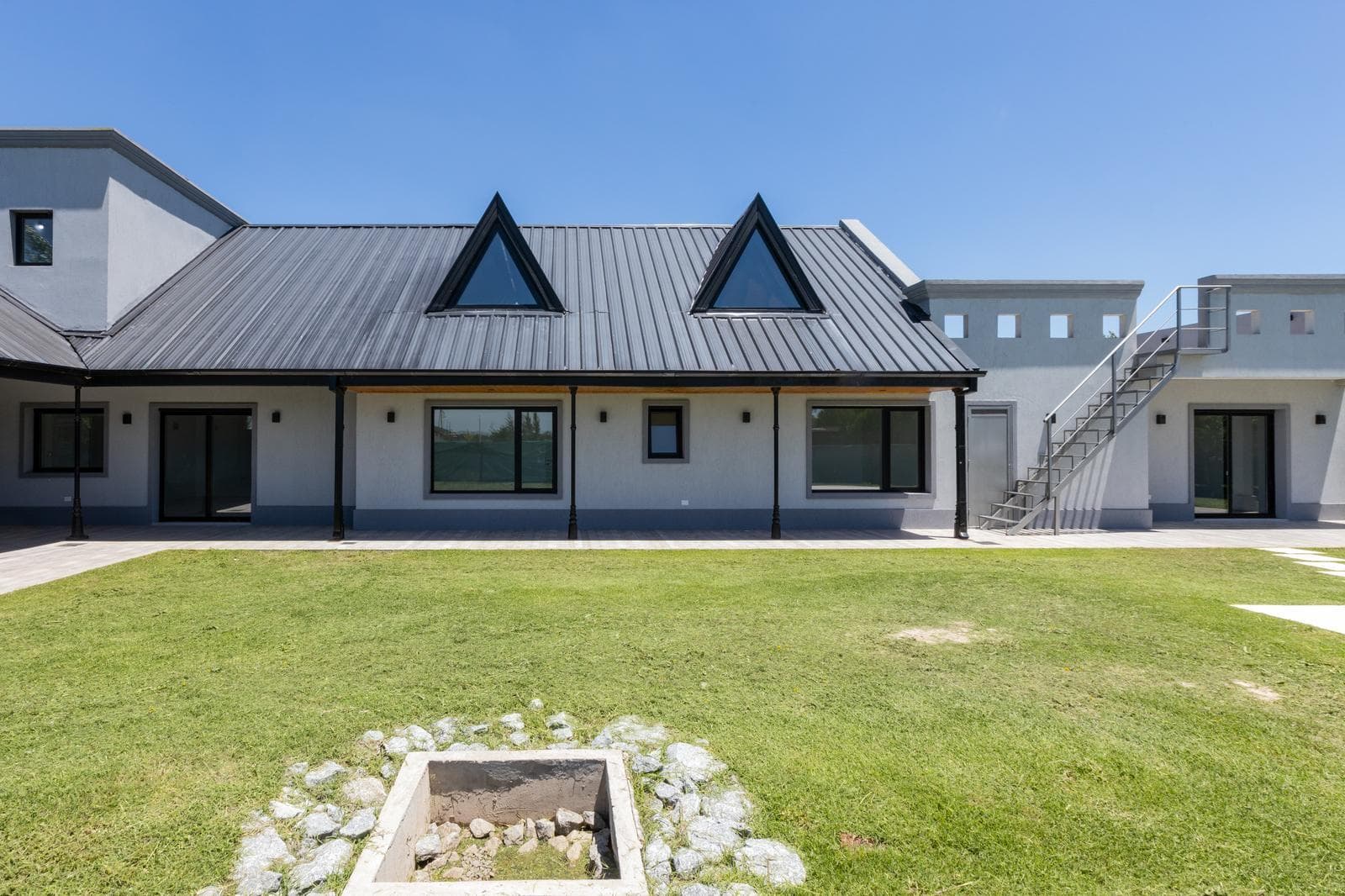 House for Sale in Lagos de San Eliseo, San Vicente