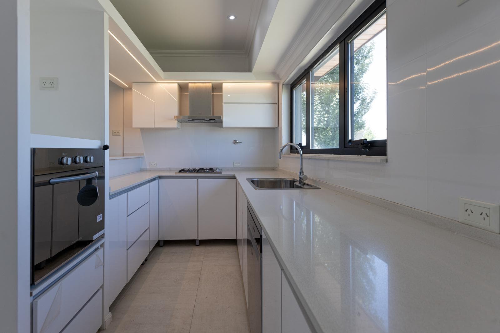 House for Sale in Lagos de San Eliseo, San Vicente