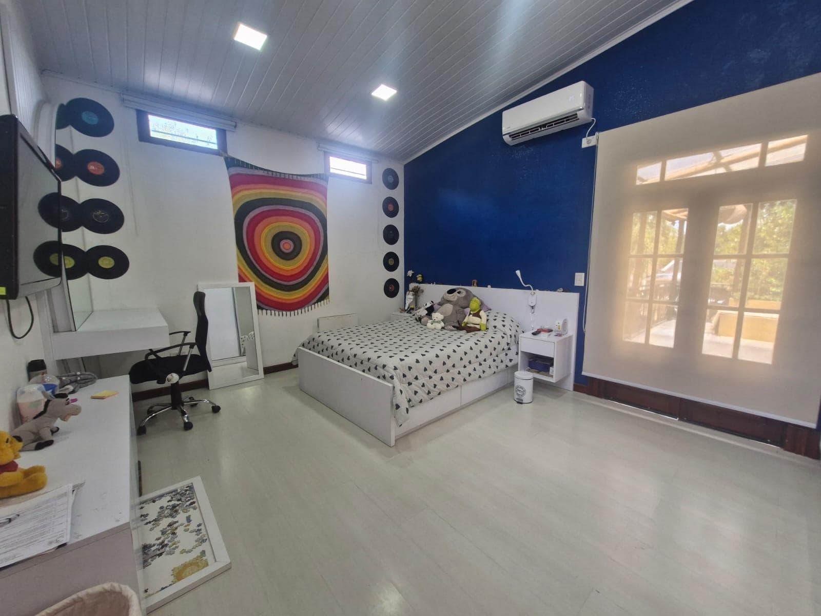 Industrial-Style House for Sale in Ezeiza