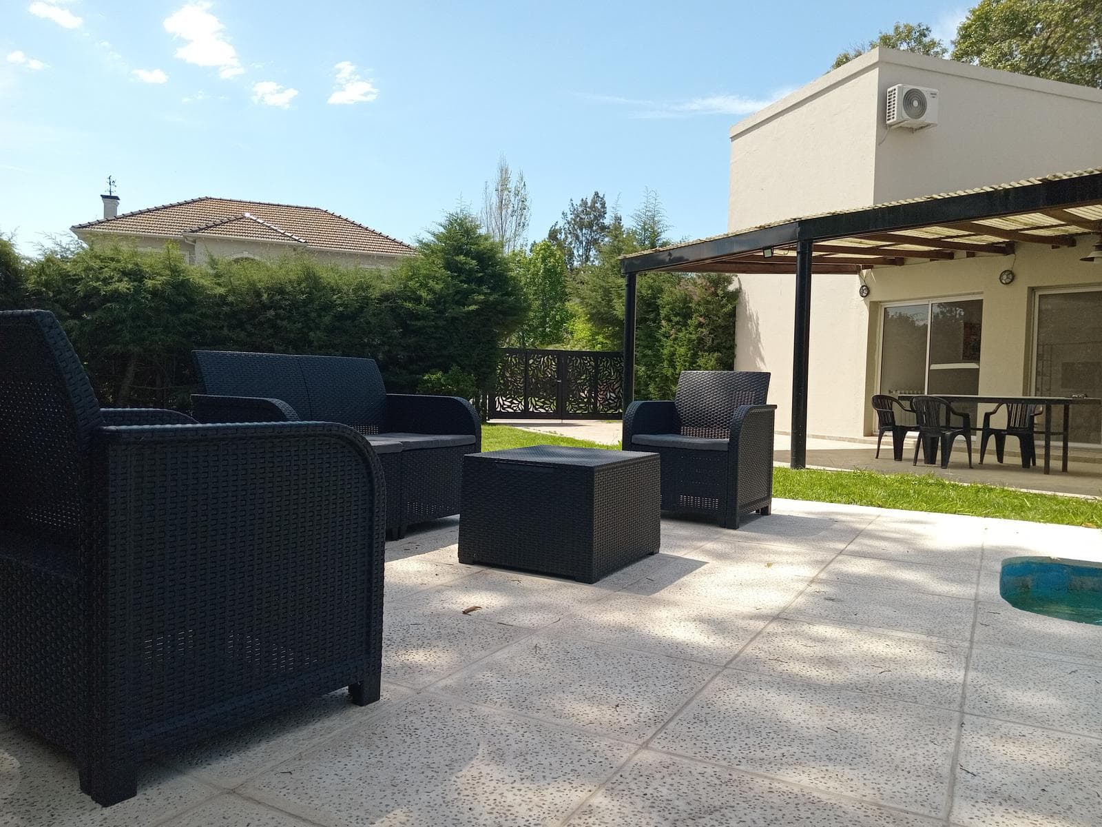 House for Annual Rent in the El Aromo Gated Community, Escobar