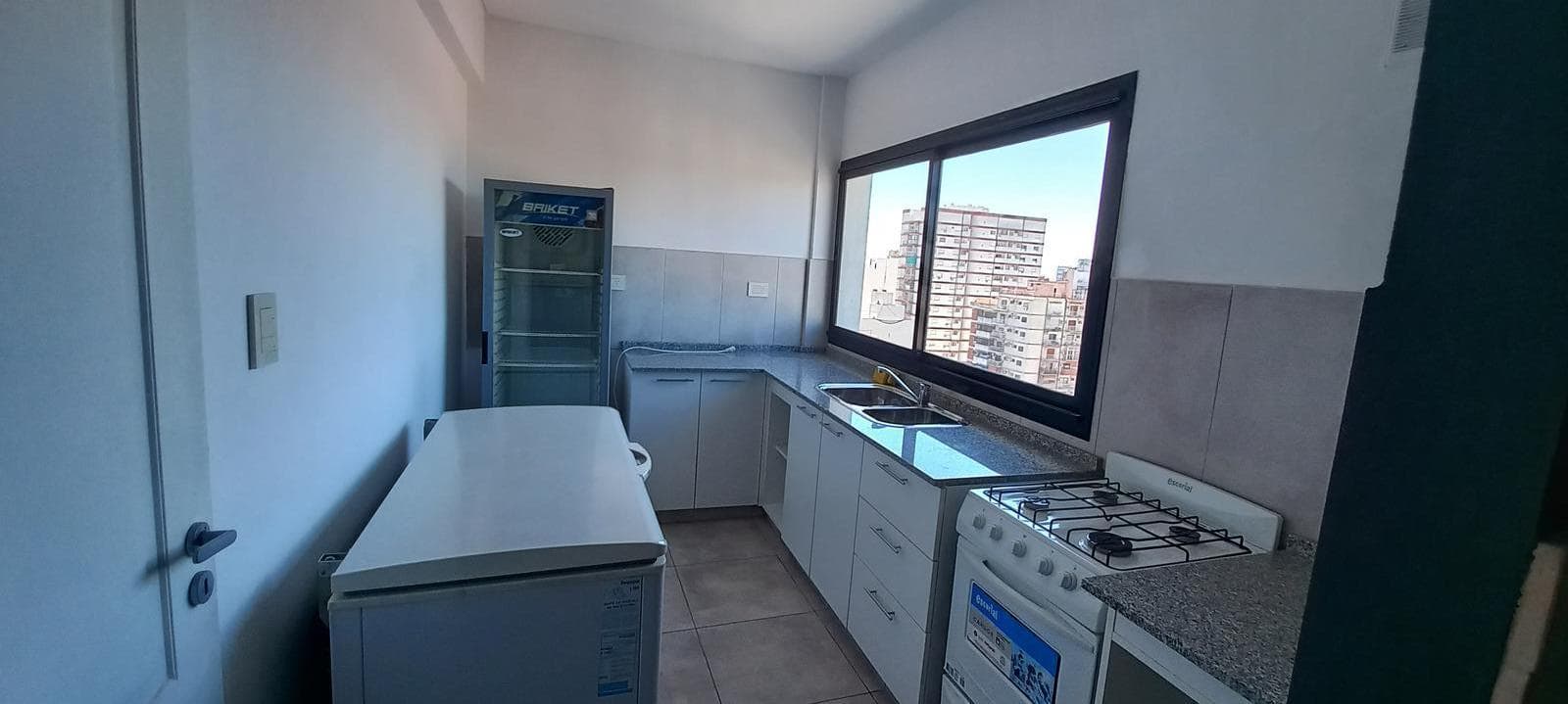 Studio Apartment for Sale in Downtown Avellaneda, Southern Greater Buenos Aires. Washing Machine Hookup. Generator.