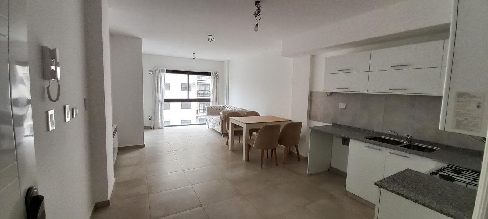 Studio Apartment for Sale in Downtown Avellaneda, Southern Greater Buenos Aires. Washing Machine Hookup. Generator.