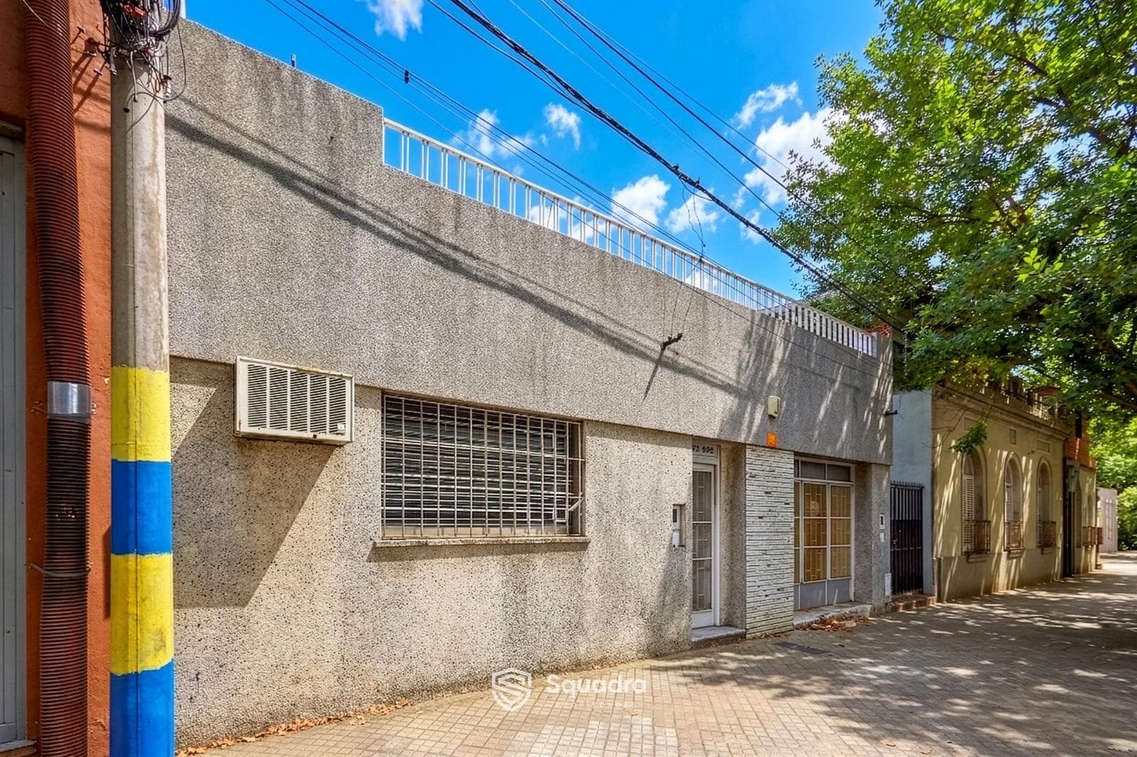 FOR SALE - 3-bedroom house with a patio, garage, and terrace. Arroyito, Rosario. QUALIFIES FOR A LOAN.