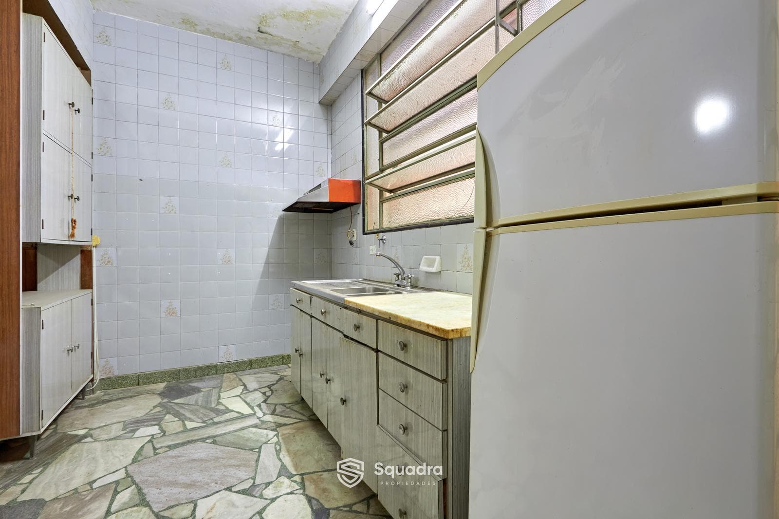 FOR SALE - 3-bedroom house with a patio, garage, and terrace. Arroyito, Rosario. QUALIFIES FOR A LOAN.