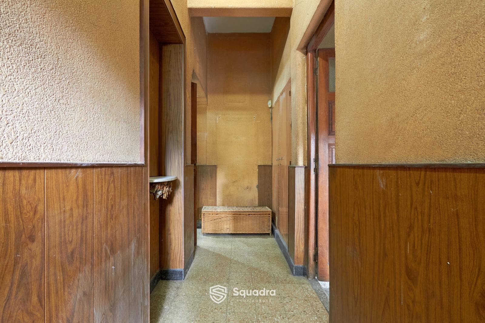 FOR SALE - 3-bedroom house with a patio, garage, and terrace. Arroyito, Rosario. QUALIFIES FOR A LOAN.