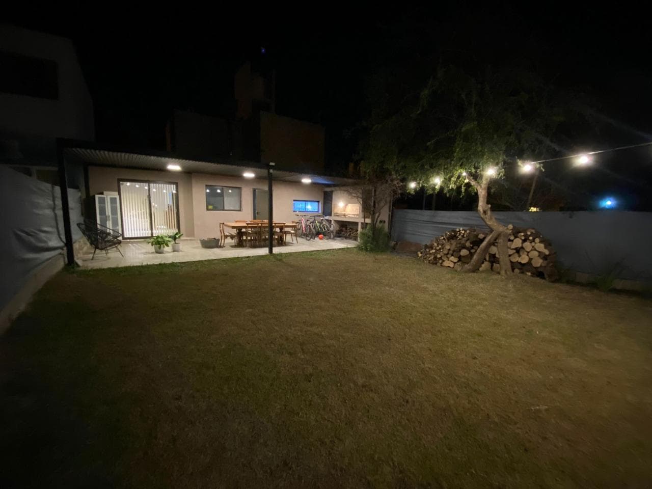HOUSE FOR SALE IN THE GATED COMMUNITY OF VILLA CATALINA: 3 BEDROOMS WITH STUDIO AND SWIMMING POOL; QUALIFIES FOR MORTGAGE
