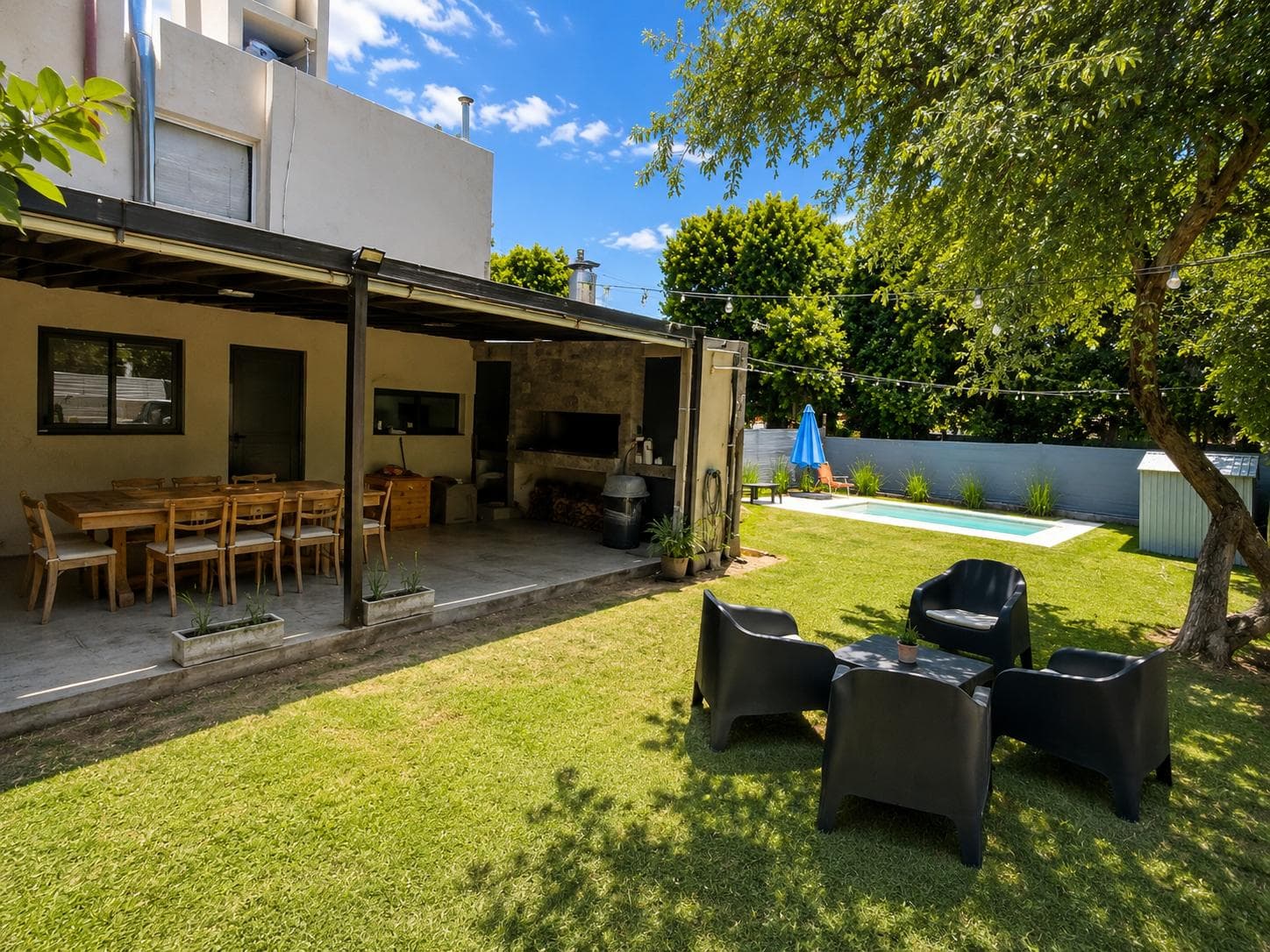 HOUSE FOR SALE IN THE GATED COMMUNITY OF VILLA CATALINA: 3 BEDROOMS WITH STUDIO AND SWIMMING POOL; QUALIFIES FOR MORTGAGE
