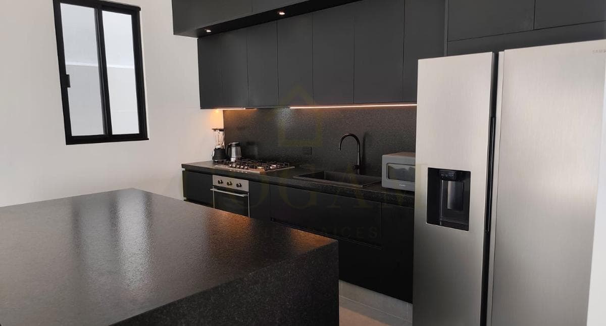 HOUSE FOR SALE IN CANCÚN WITH A PRIVATE POOL