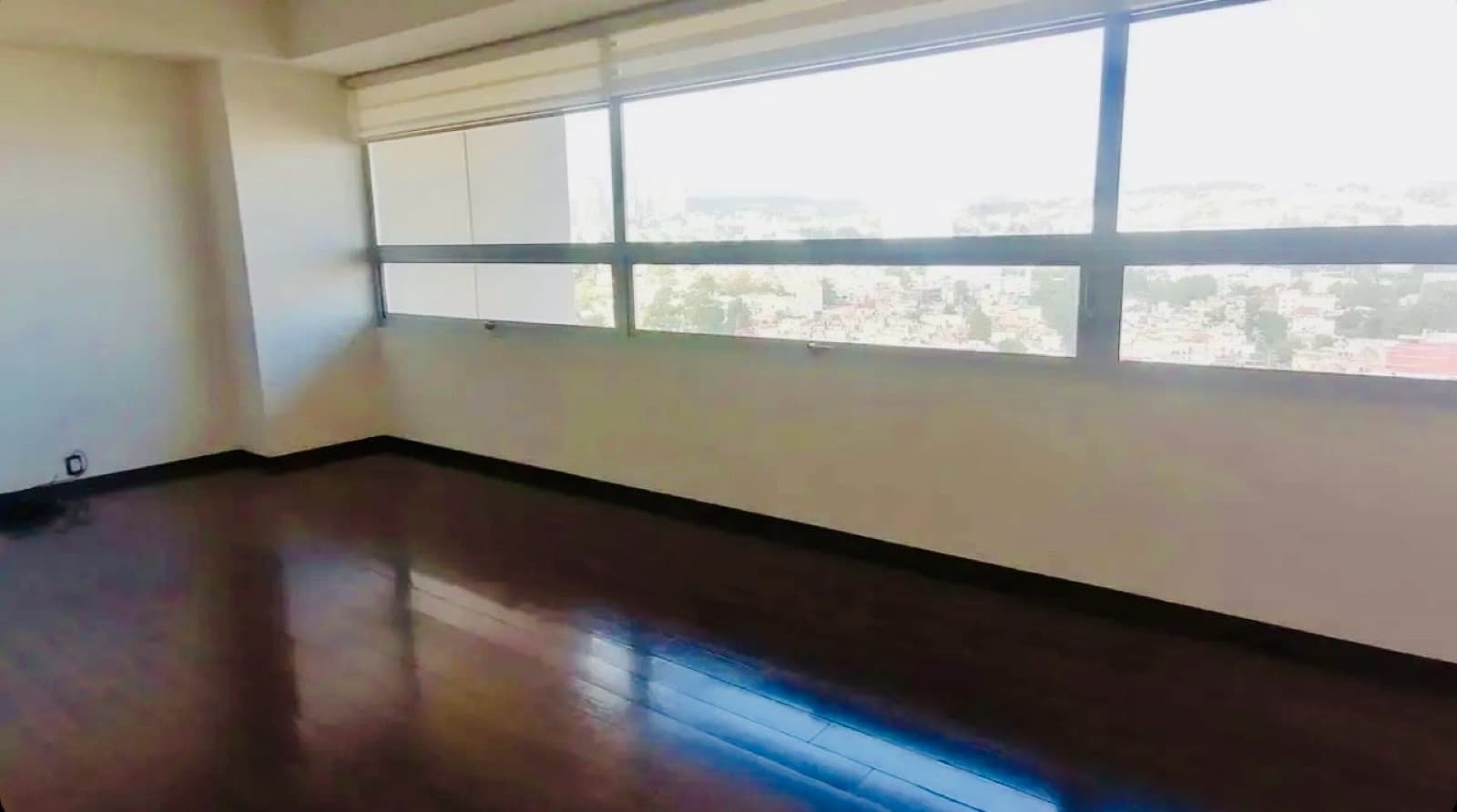 Apartment for sale in Santa Fe, Sendero: very spacious, 3 bedrooms, 2 parking spaces, amenities, security