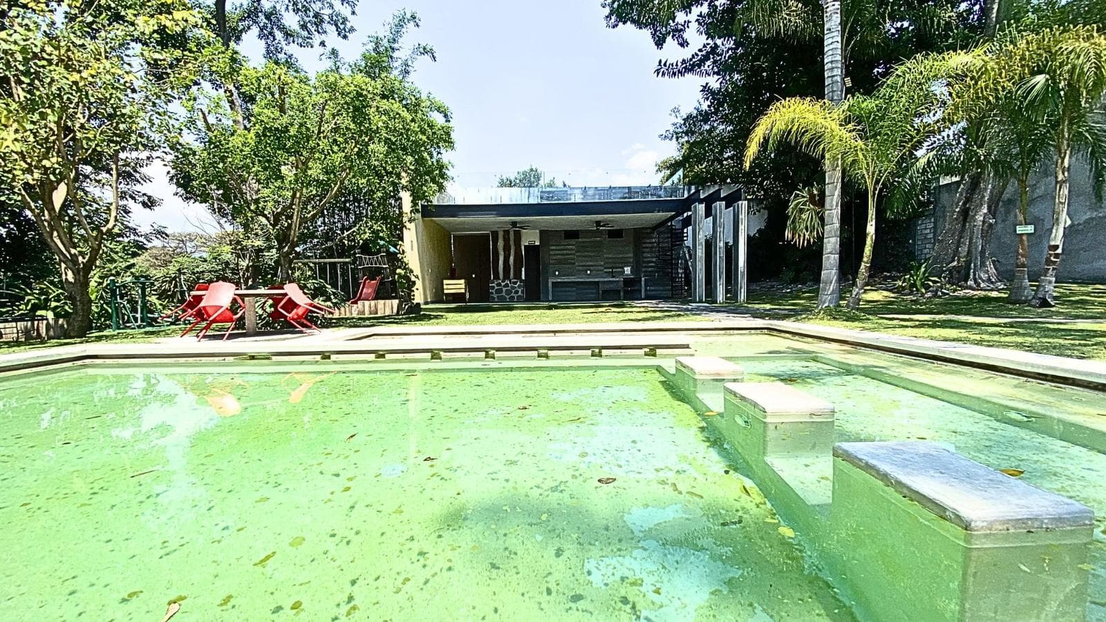Land for sale in Cuernavaca, gated community, security.
