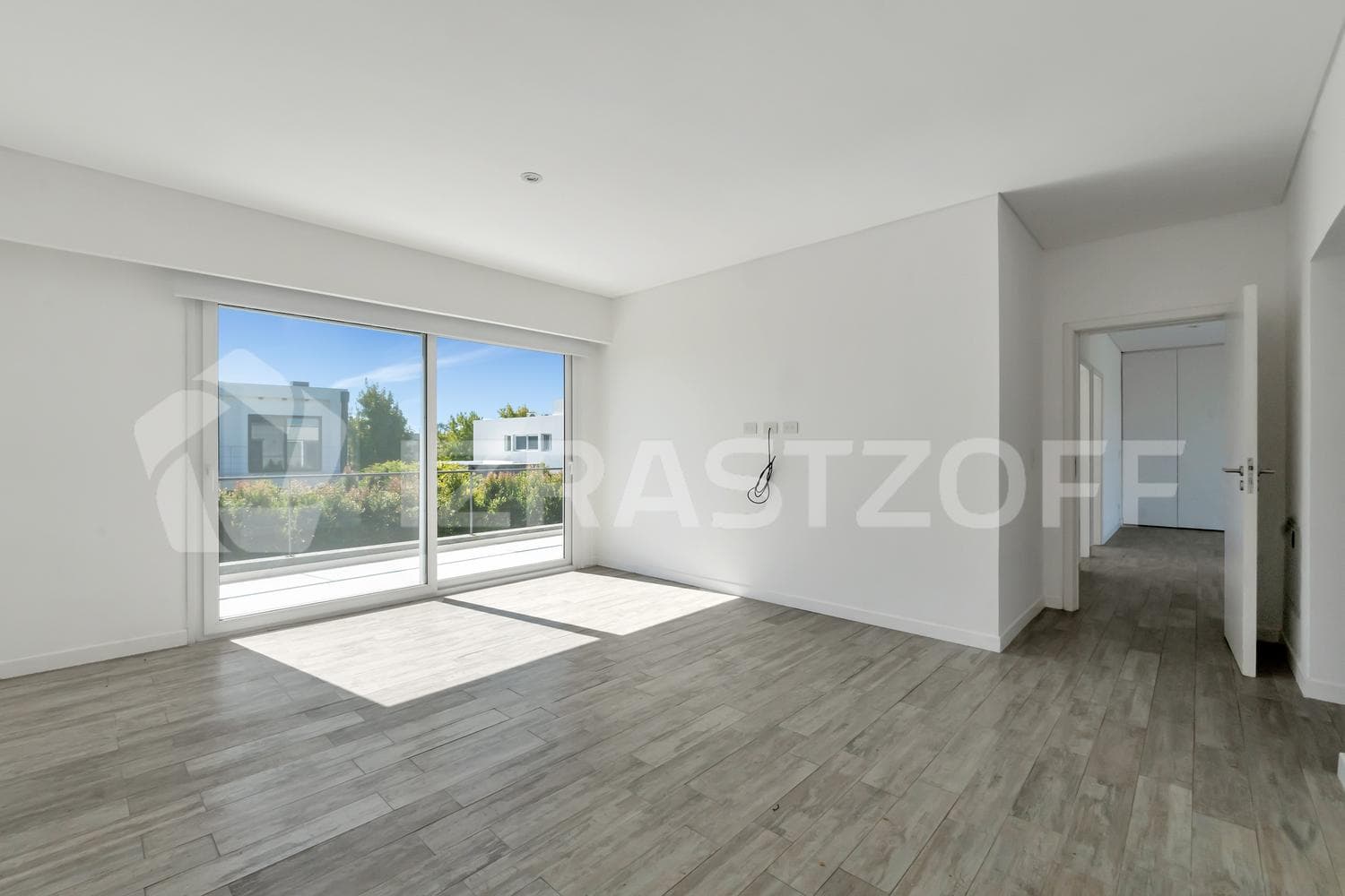 Casa en VENTA sobre lote central en Ayres Plaza