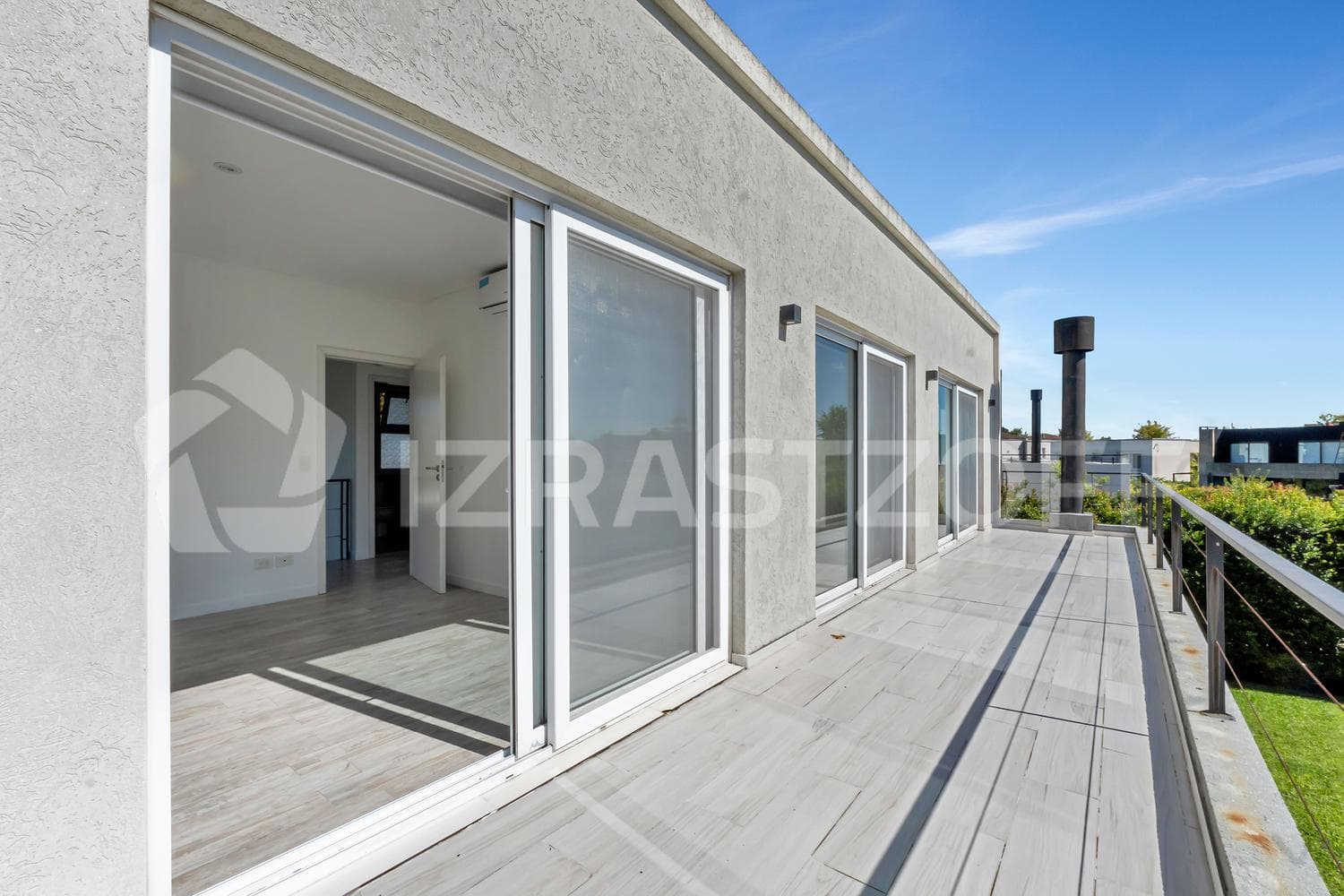 Casa en VENTA sobre lote central en Ayres Plaza