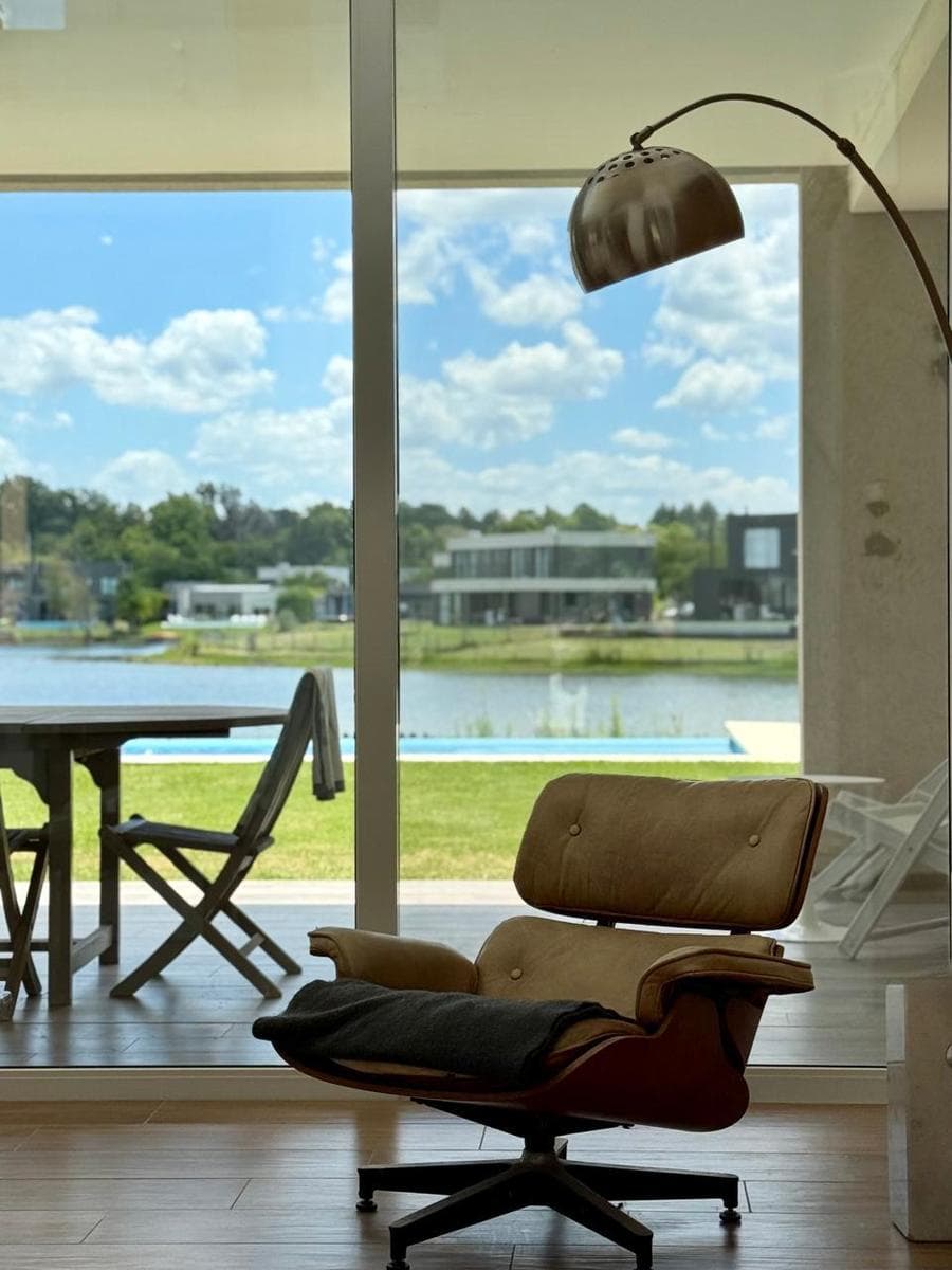 House for Sale in El Canton, Near the Lagoon