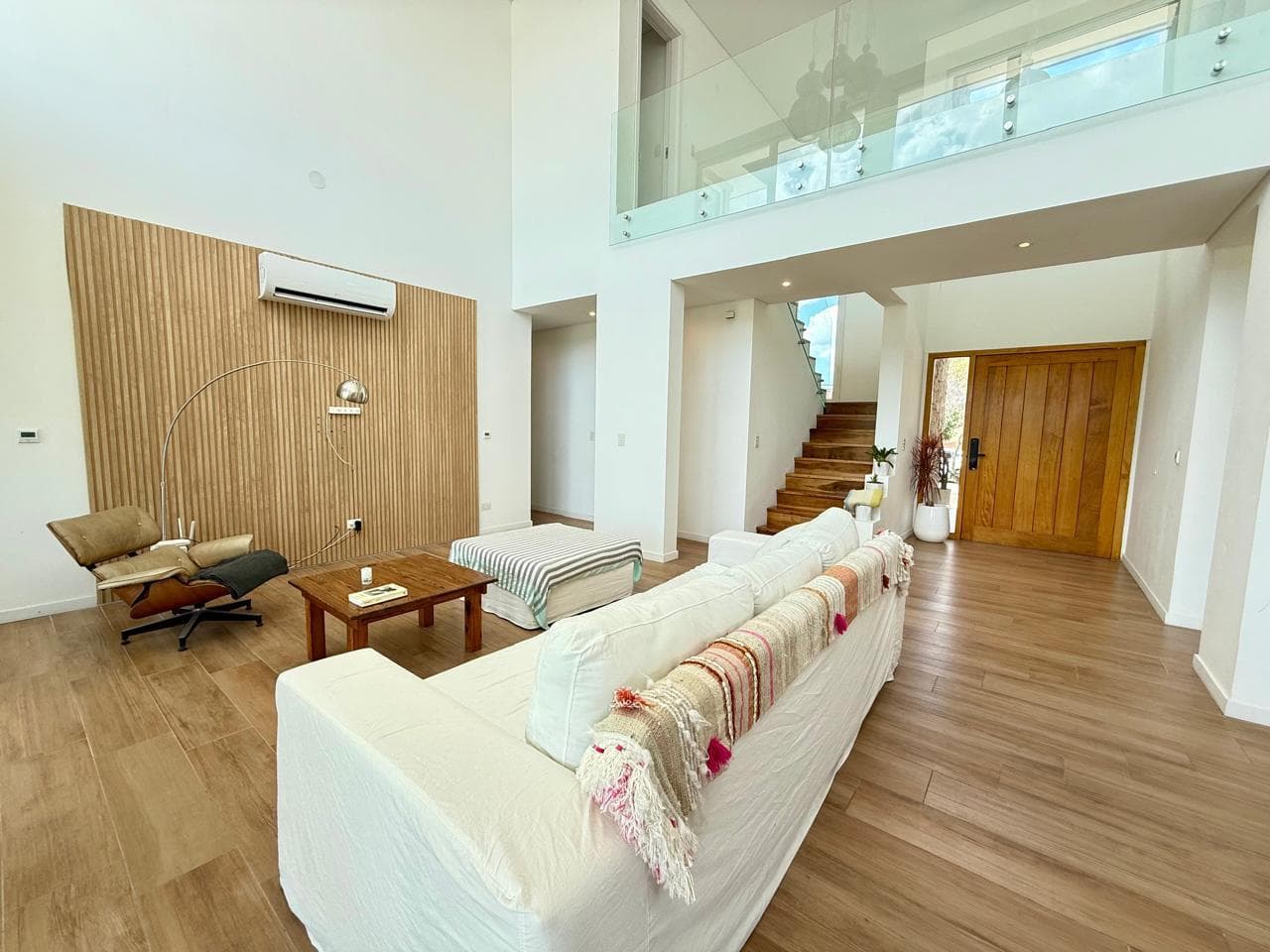 House for Sale in El Canton, Near the Lagoon