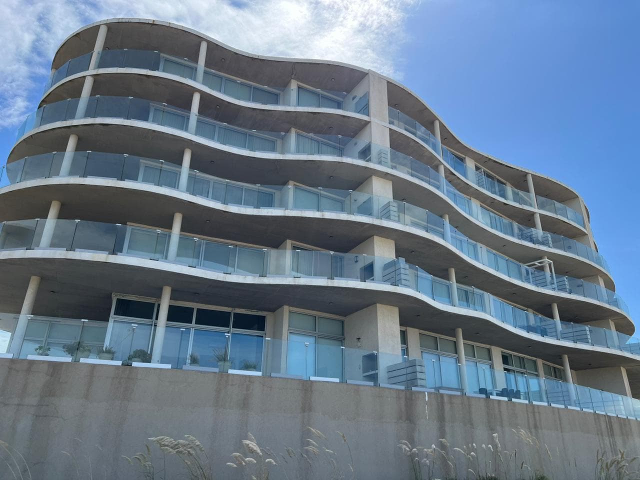 3-Bedroom Apartment in Northbeach, Next to Costa Esmeralda, Partido de la Costa
