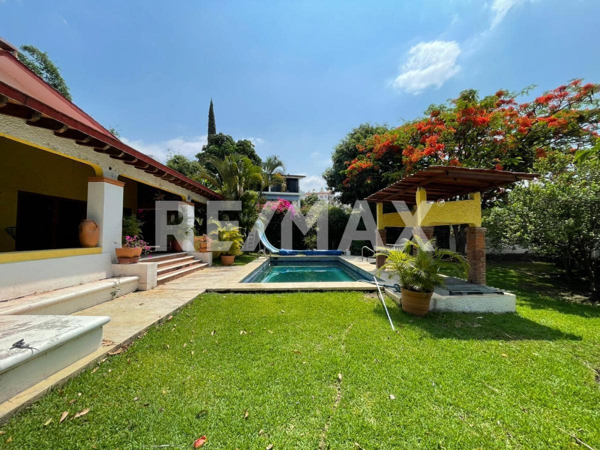 House for Sale in Morelos, Lomas de Cocoyoc