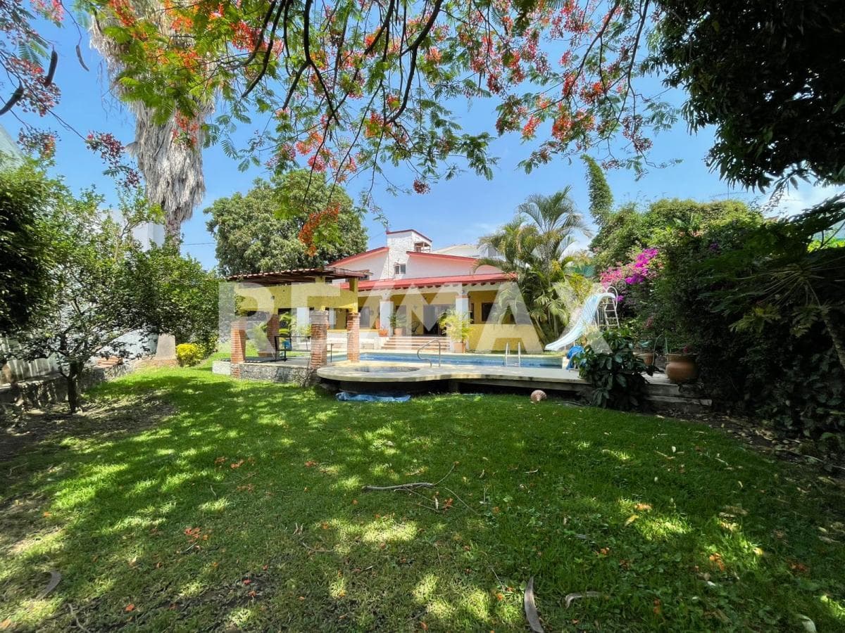 House for Sale in Morelos, Lomas de Cocoyoc