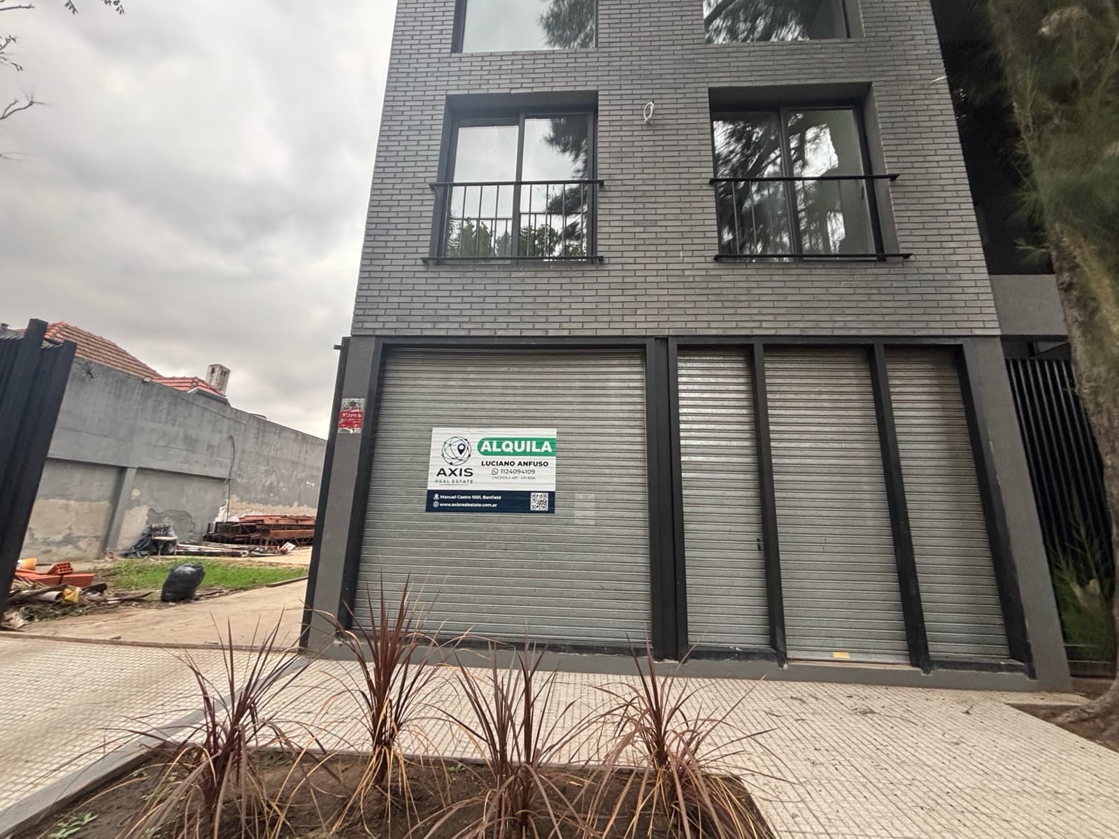 Commercial Space for Rent - Banfield Este
