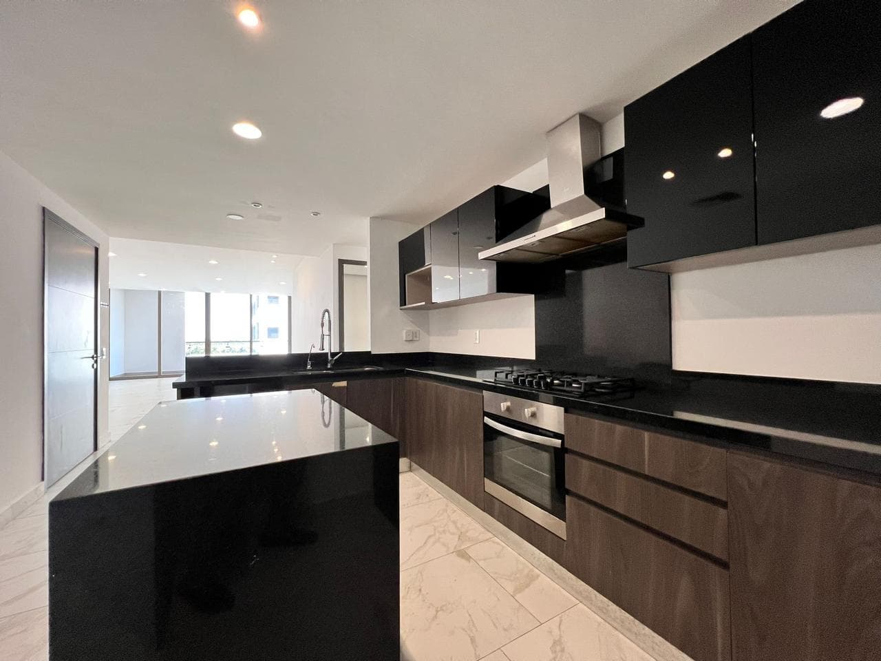 Apartment for Rent, 2 Bedrooms, Av. Bonampak, Be Towers, Puerto Cancún