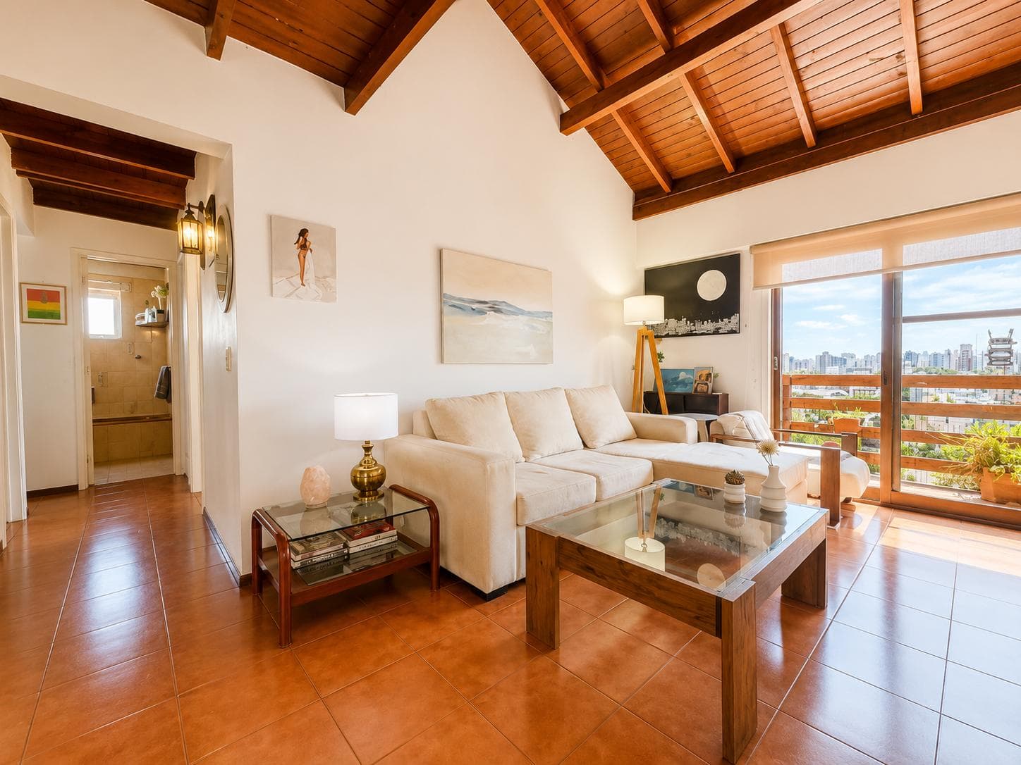 5-Room Apartment for Sale in Avellaneda