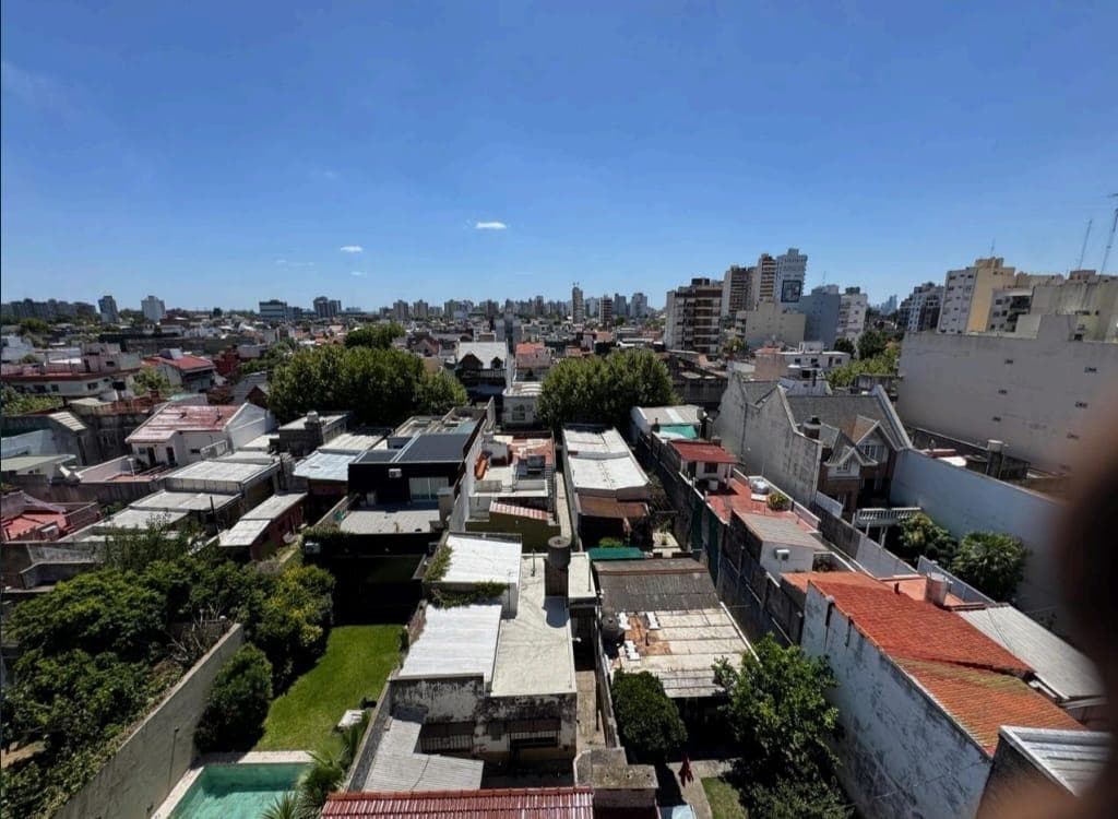 5-Room Apartment for Sale in Avellaneda