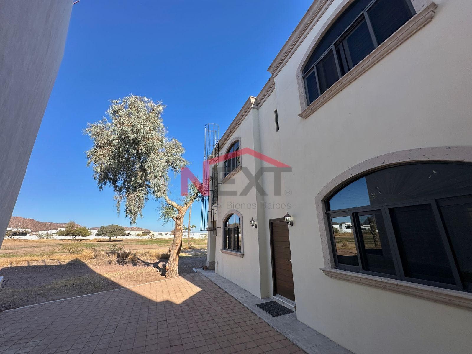 HOUSE FOR SALE AT ROYAL GOLF CLUB SAN CARLOS.