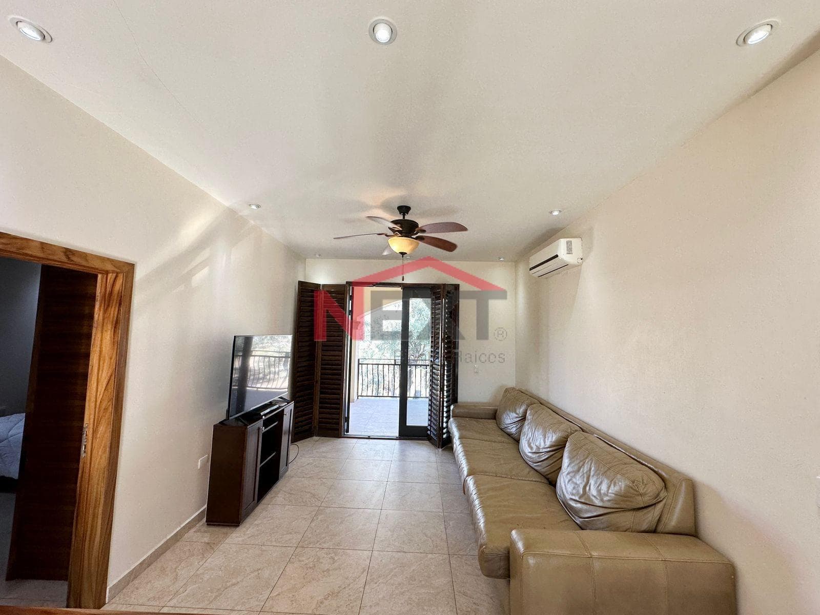 HOUSE FOR SALE AT ROYAL GOLF CLUB SAN CARLOS.