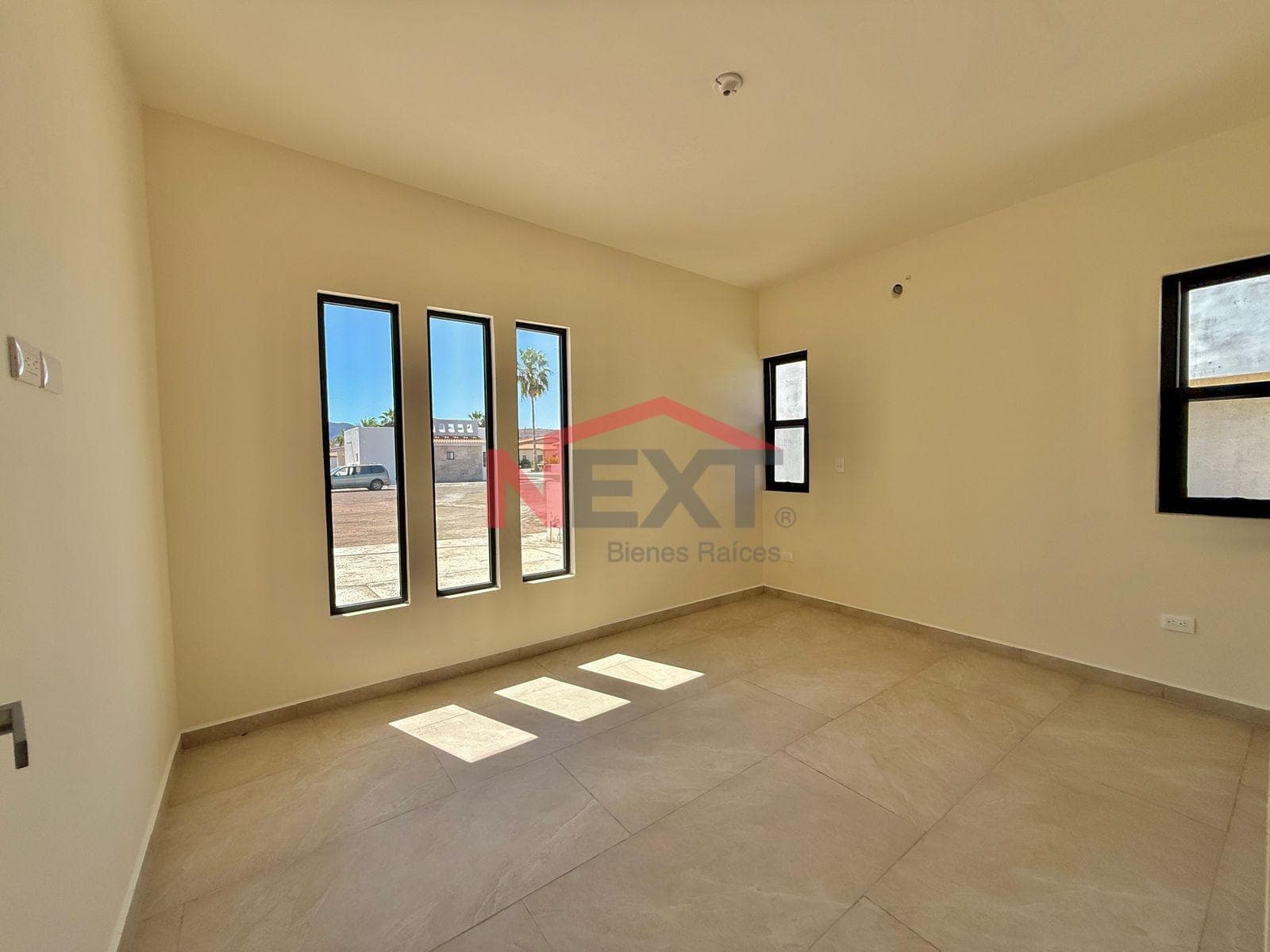 HOUSE FOR SALE IN COUNTRY CLUB, SAN CARLOS.