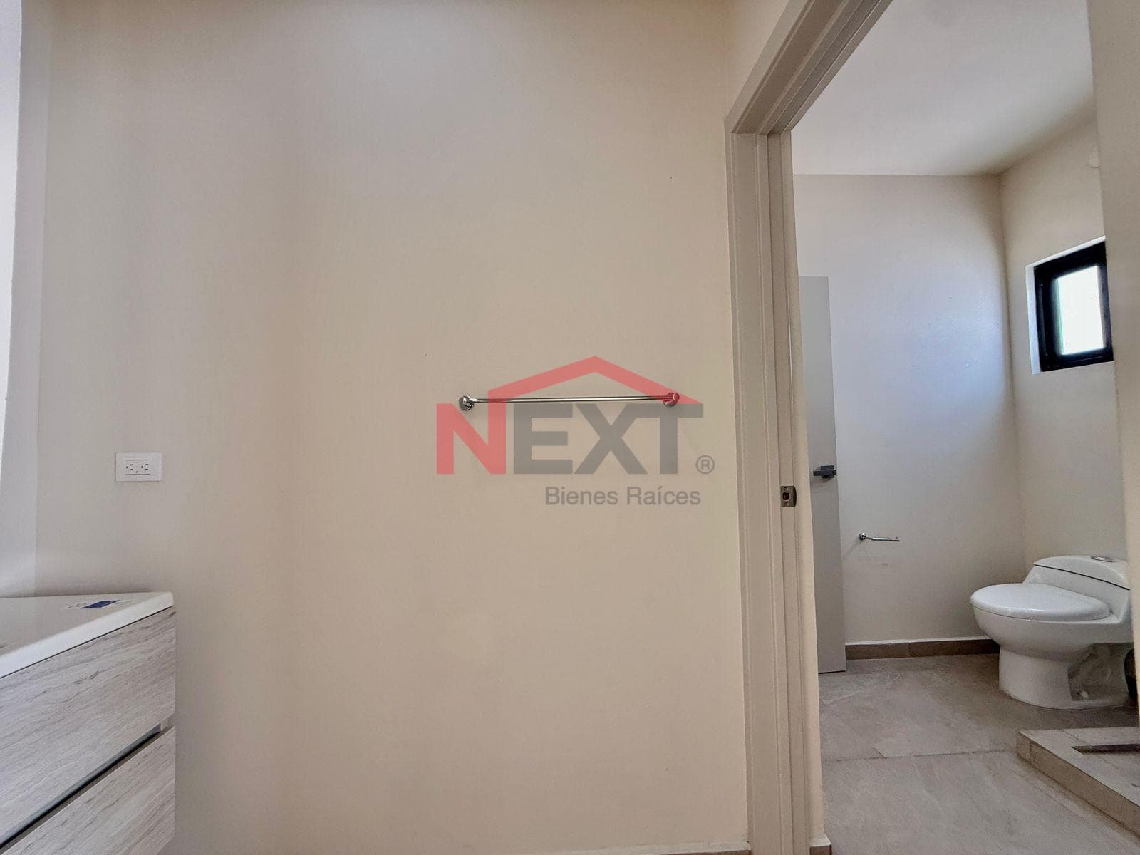 HOUSE FOR SALE IN COUNTRY CLUB, SAN CARLOS.