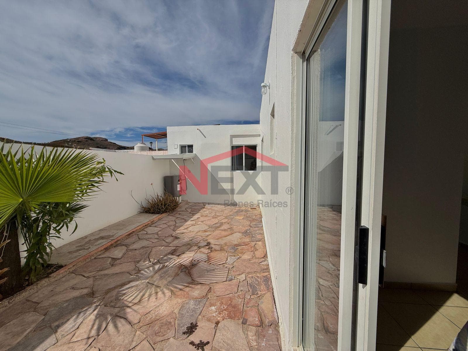 Centrally Located One-Story House in San Carlos