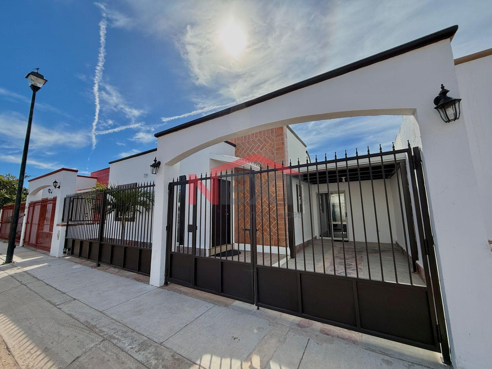 Centrally Located One-Story House in San Carlos