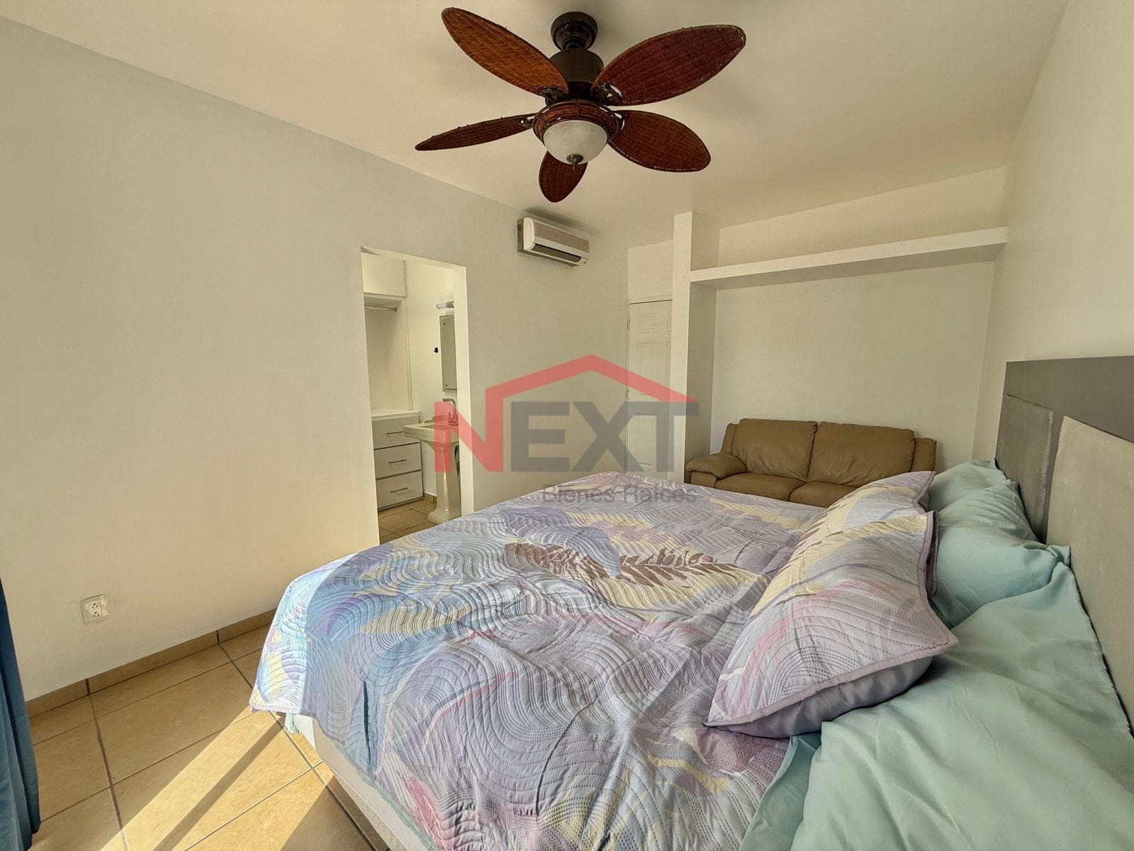 Centrally Located One-Story House in San Carlos