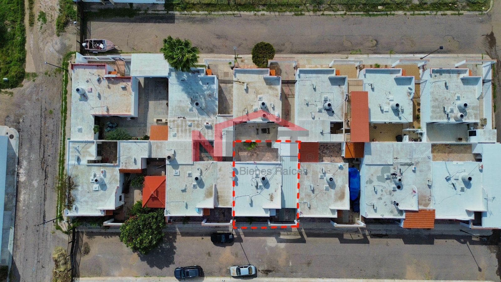 Centrally Located One-Story House in San Carlos