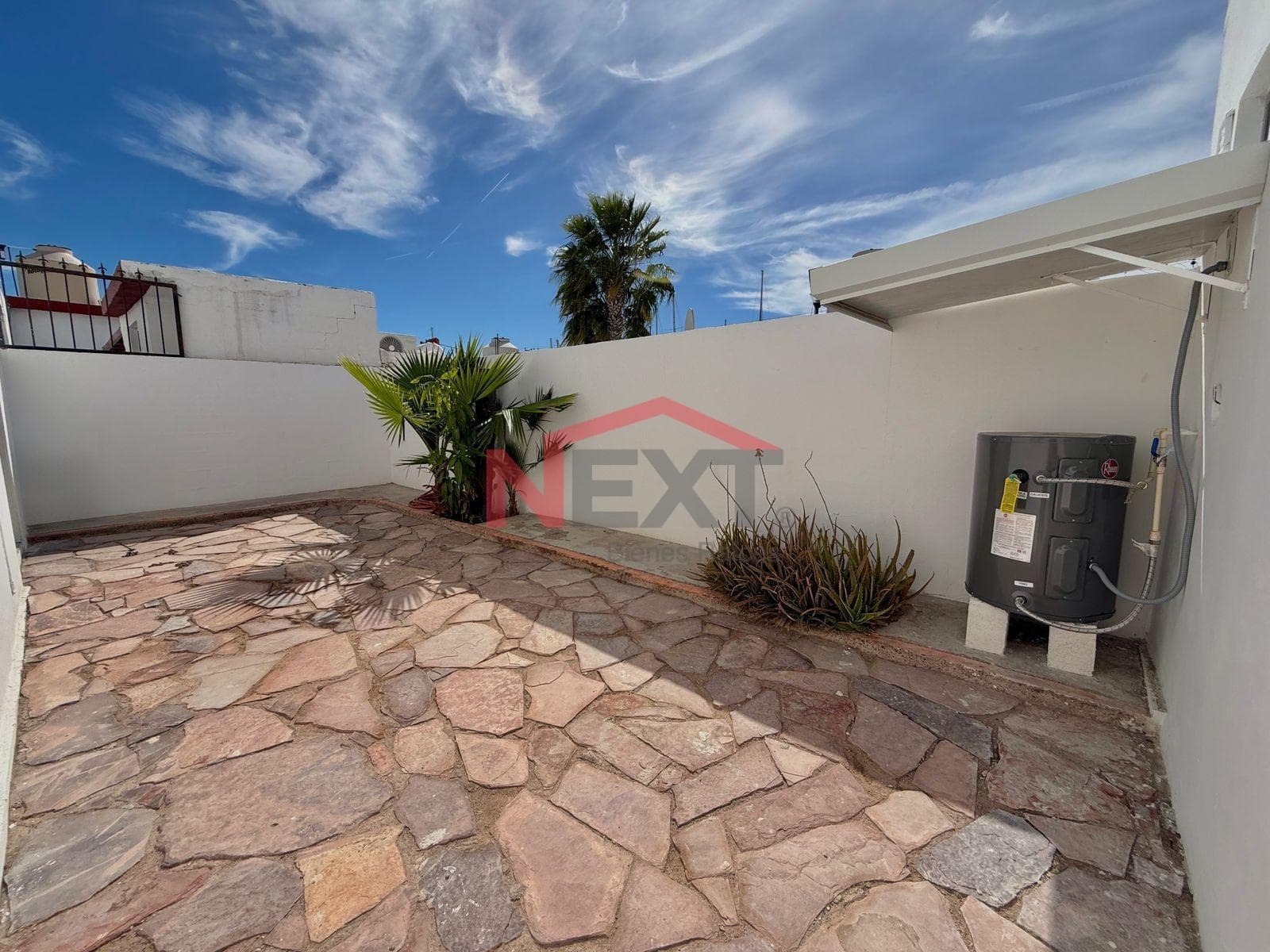 Centrally Located One-Story House in San Carlos