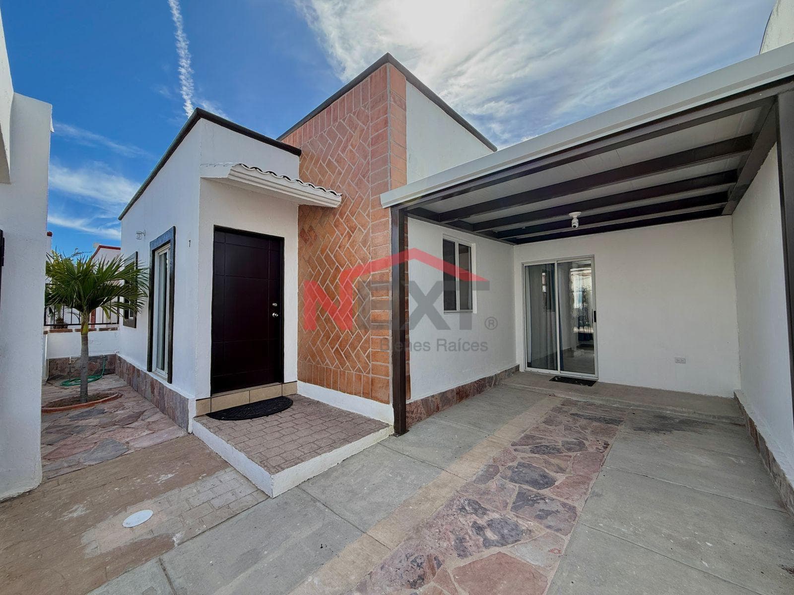 Centrally Located One-Story House in San Carlos