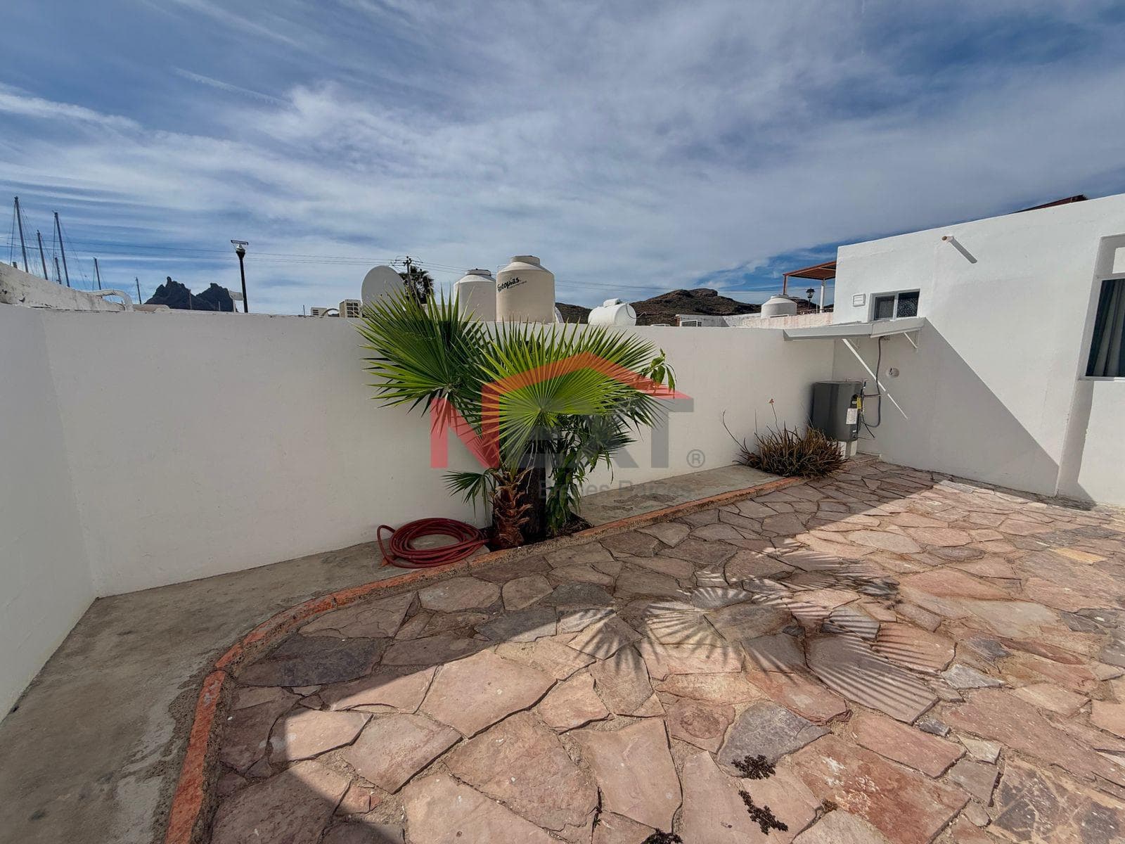 Centrally Located One-Story House in San Carlos