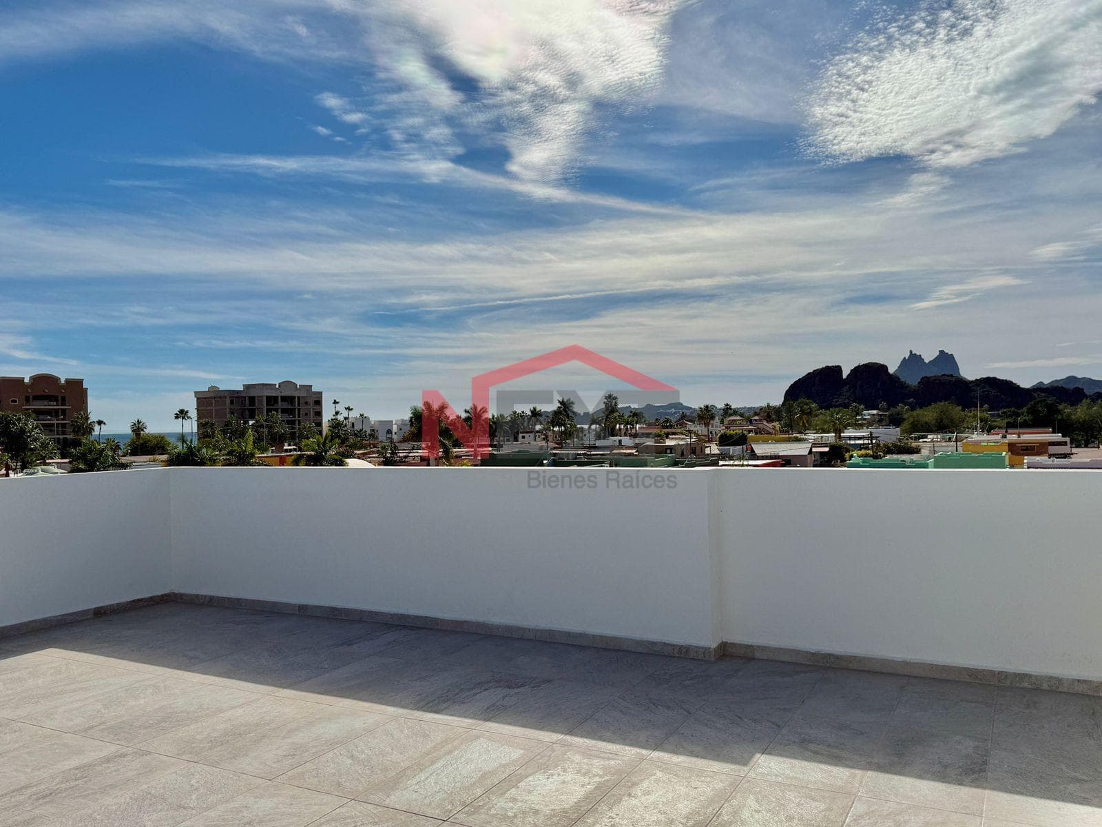 New House Near the Beach with a Pool, Panoramic Terraces, and High-Quality Finishes.