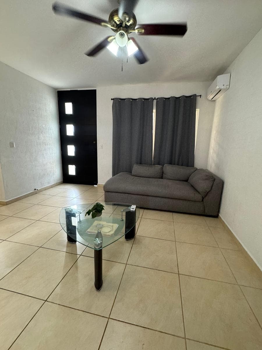 House in Polígono Sur