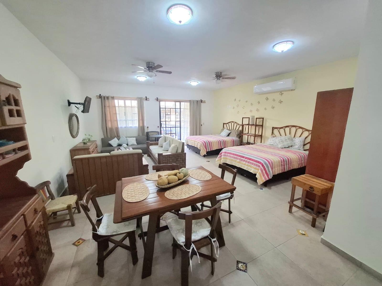 Studio apartment for rent on 5th Avenue in Playa del Carmen
