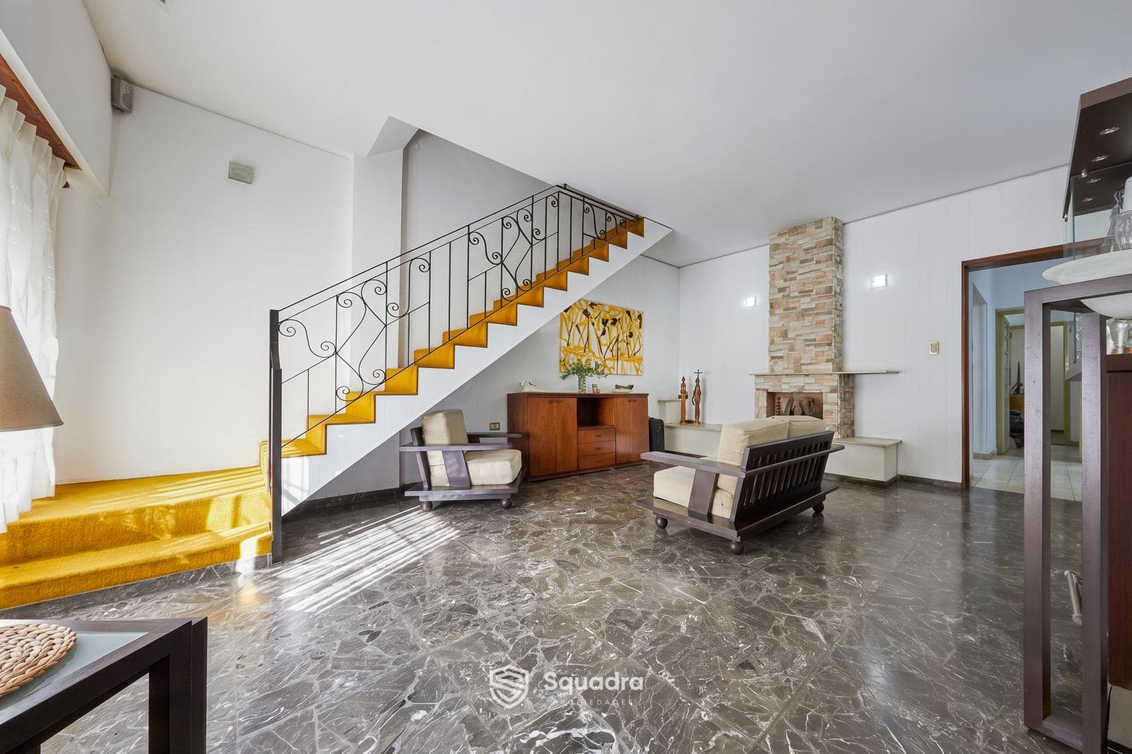 FOR SALE - Three-bedroom house with a garage, a backyard with a pool, and a barbecue area - Arroyito neighborhood, Rosario.
