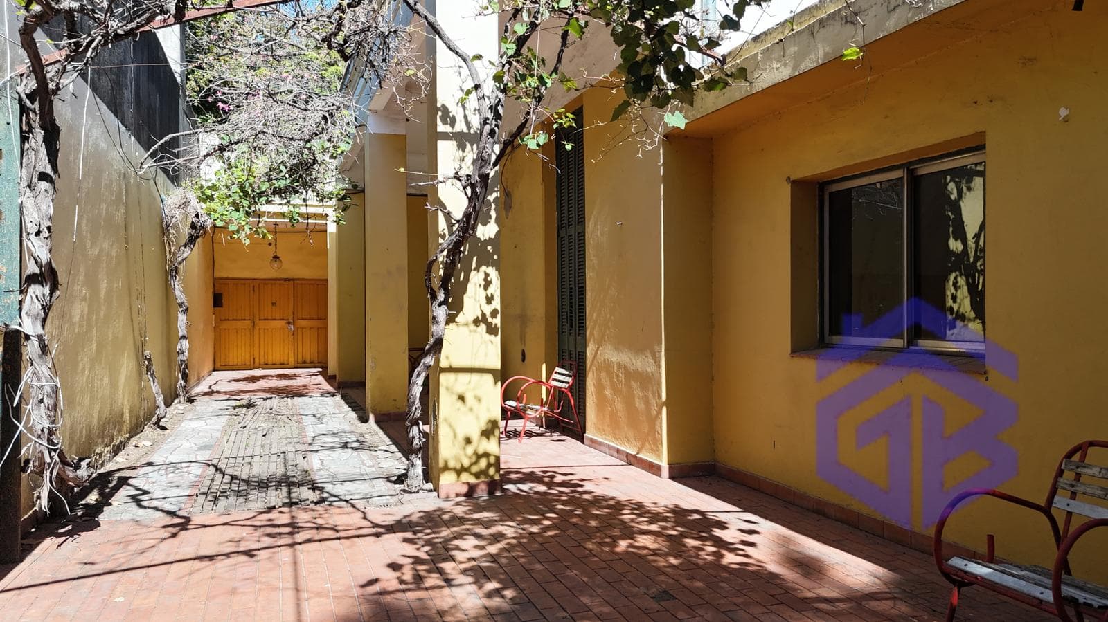 FOR SALE: LOT IN VILLA LURO, USAB 2