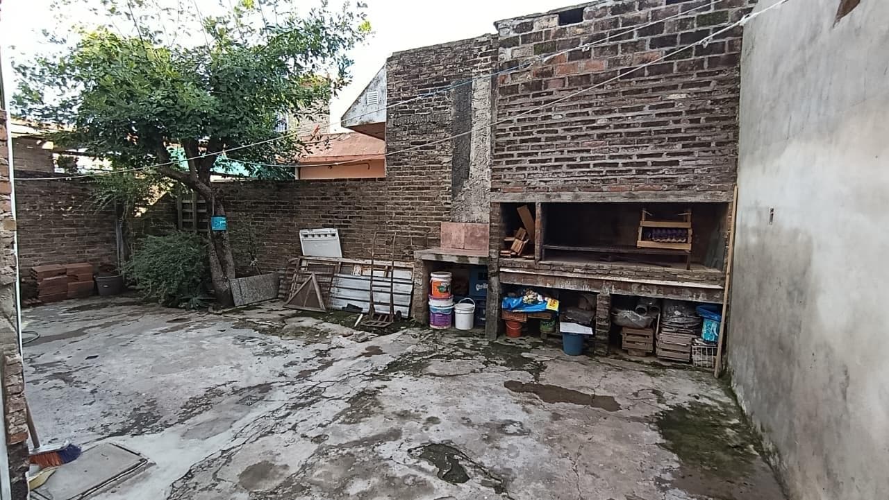 2-BEDROOM HOUSE WITH PATIO AND GARAGE - VGG