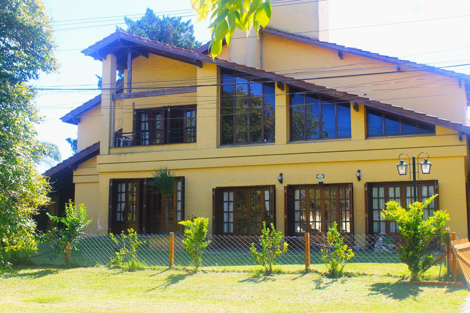 Venta gran Casa en Mapuche, dos lotes frente al Golf