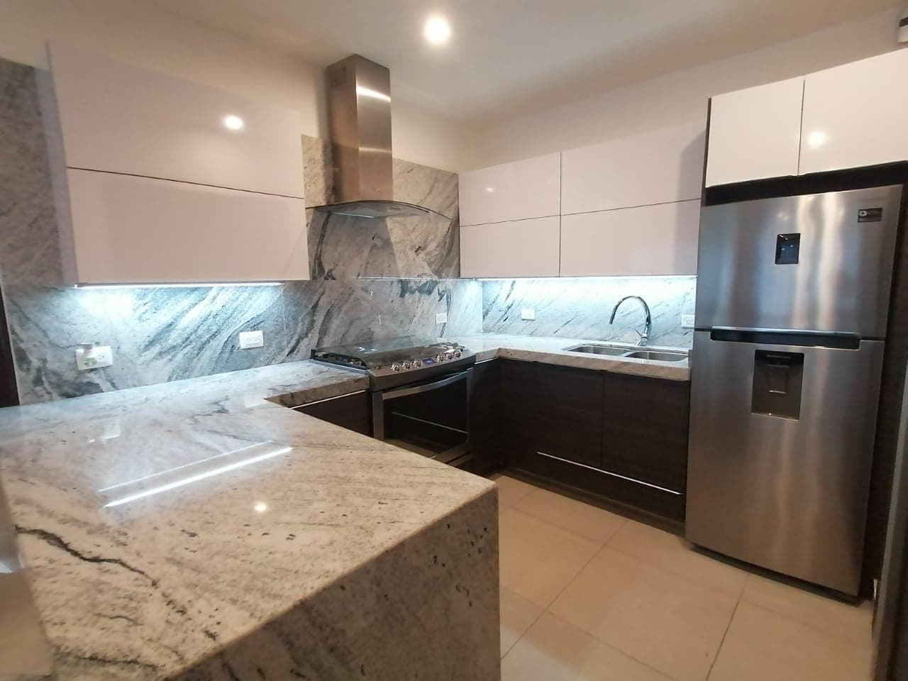 APARTMENT FOR RENT IN LAS FRIDAS - MONTERREY