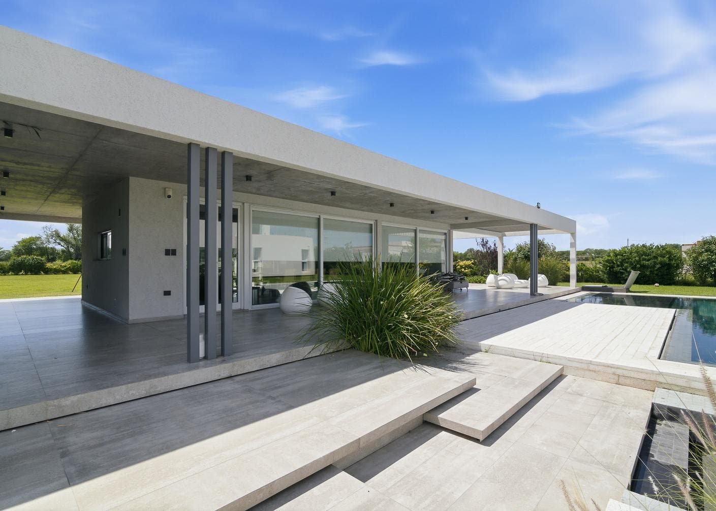 8-room house for sale in Chivilcoy