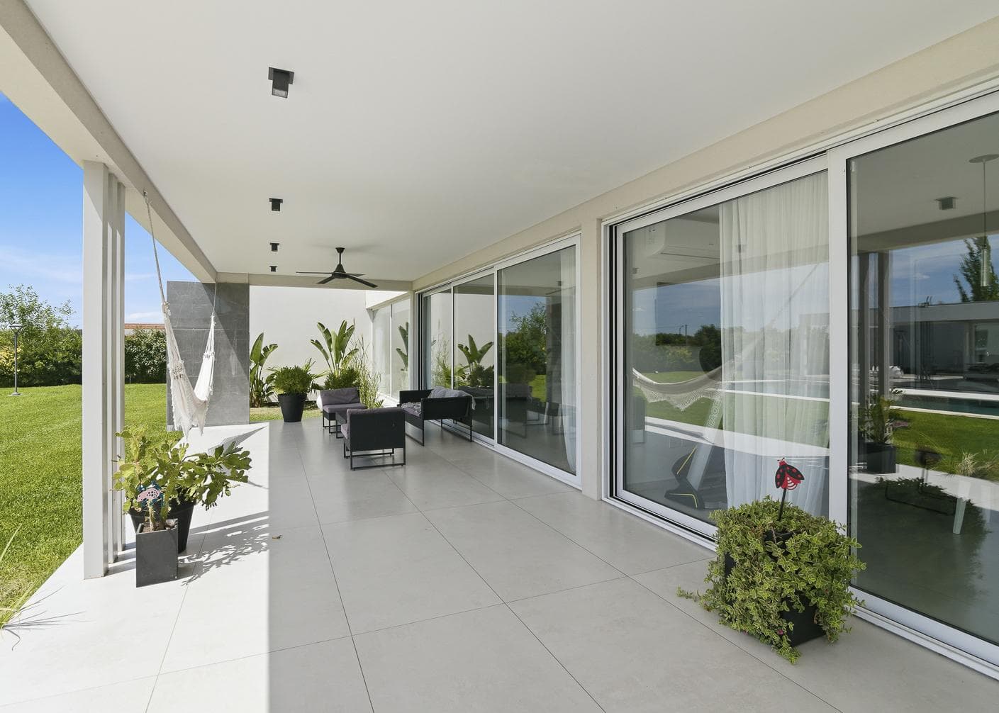 8-room house for sale in Chivilcoy