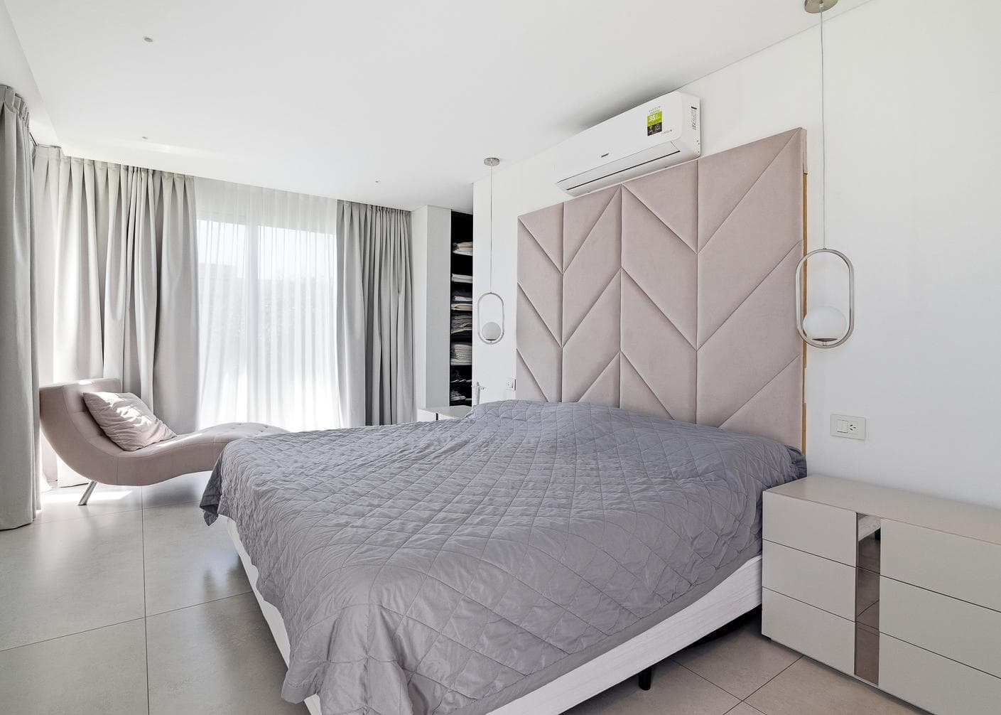 8-room house for sale in Chivilcoy