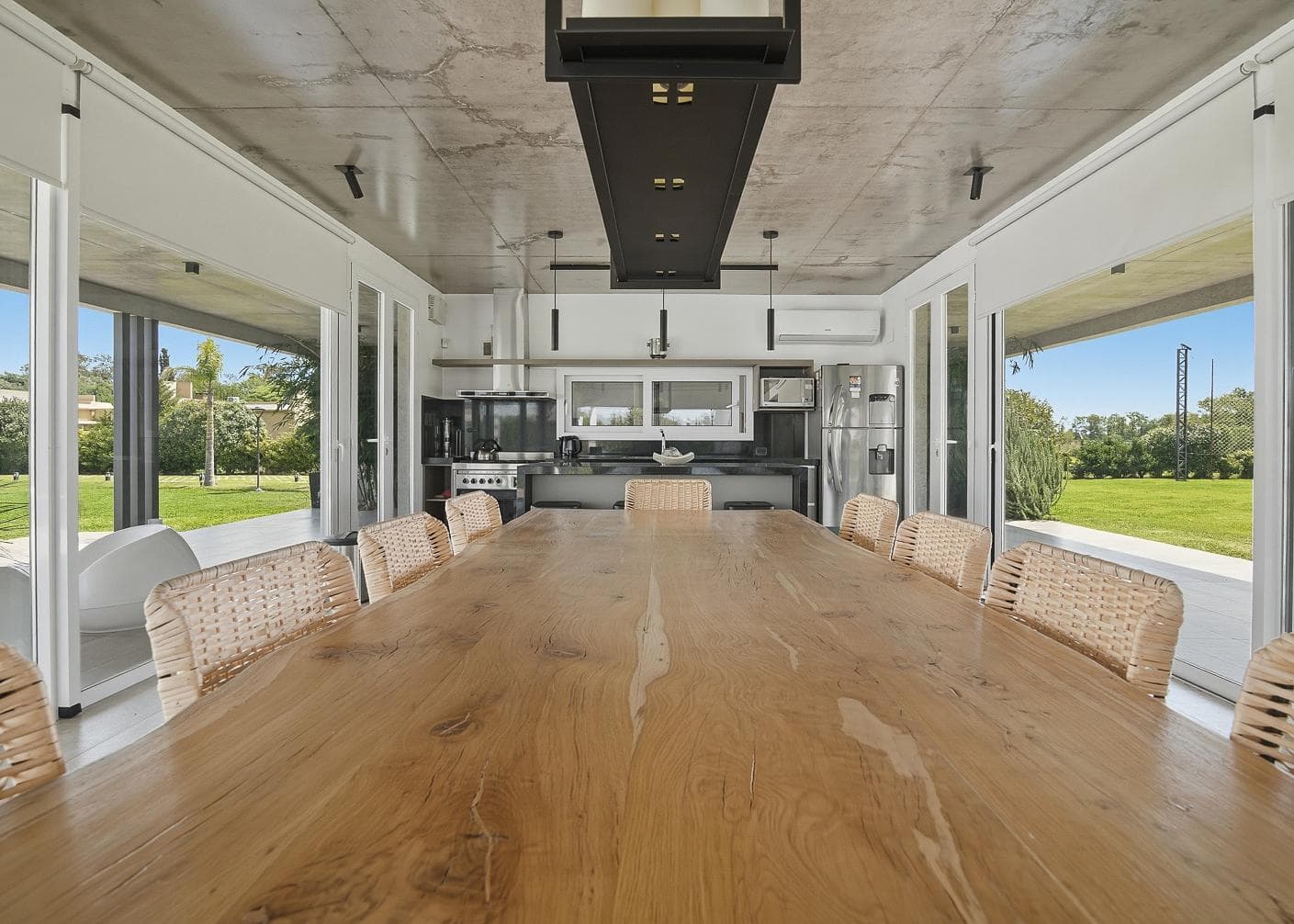 8-room house for sale in Chivilcoy