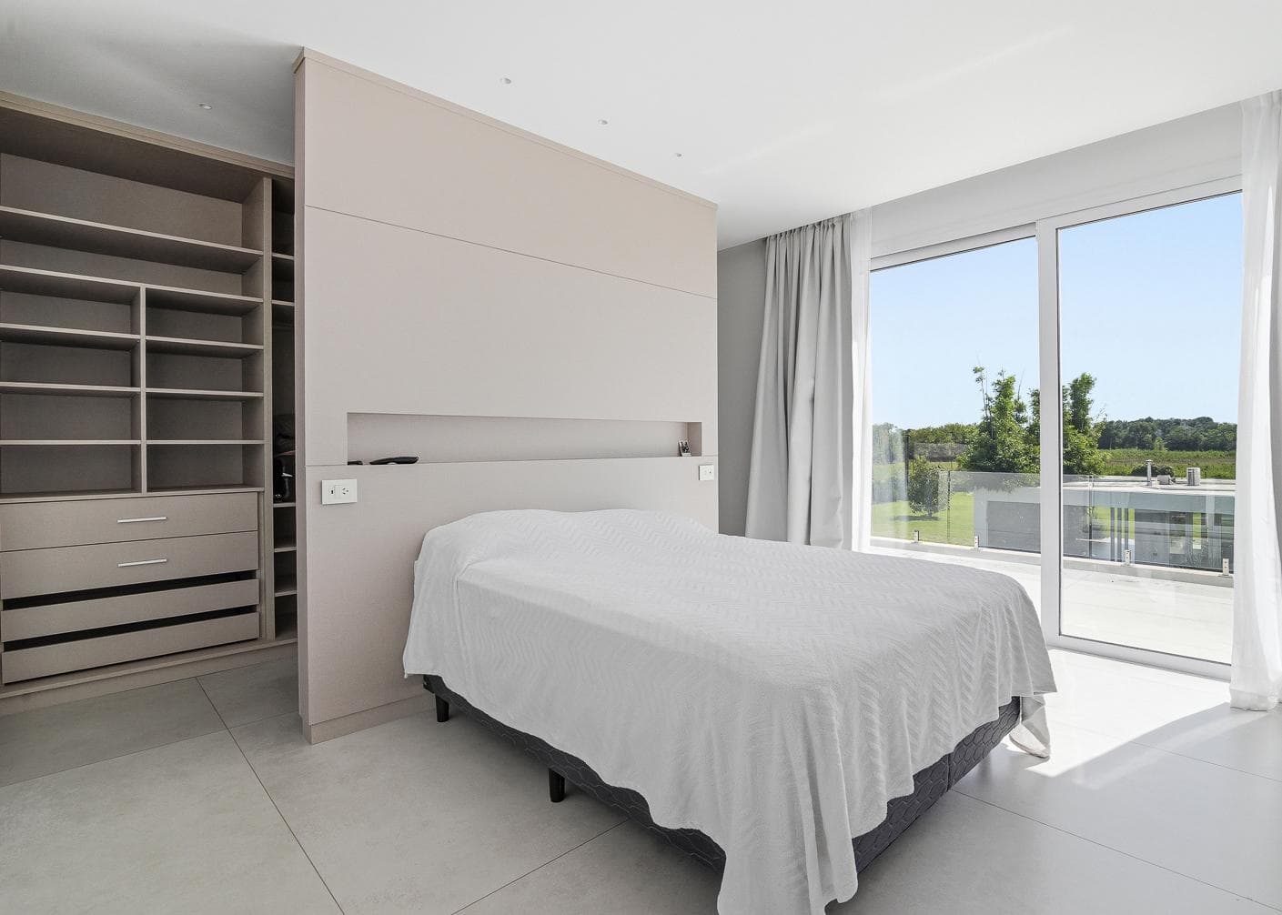 8-room house for sale in Chivilcoy